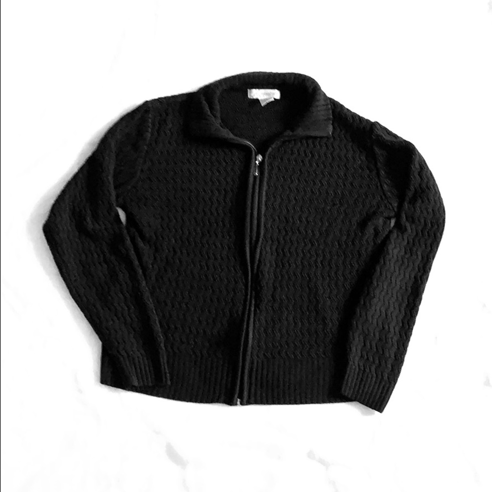 Classy black zip up sweater
